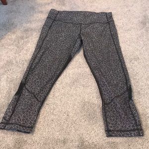 Lululemon Pace rival crop leggings flower print